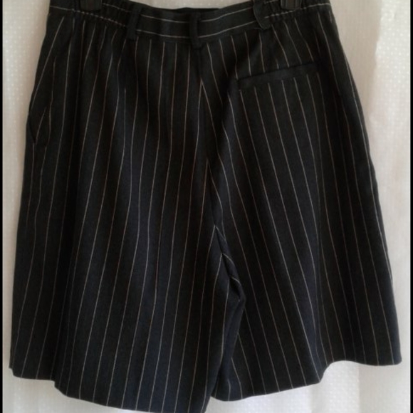 Shorts - Picture 2 of 3